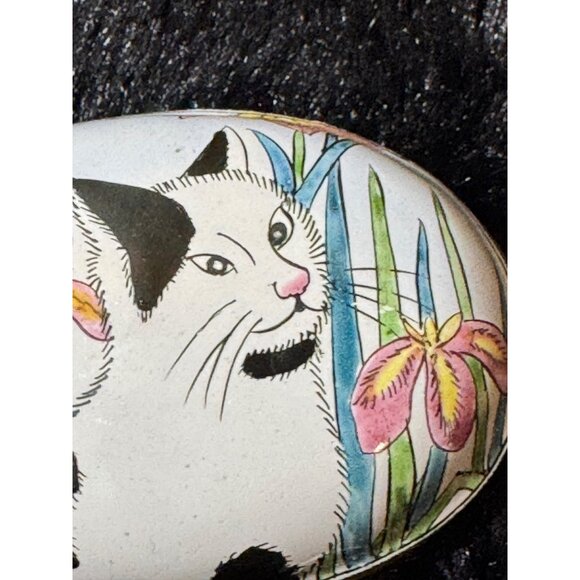 Hand-Painted Enamel Oval Trinket Dish With Cat & Flowers Design Lid - Picture 3 of 7